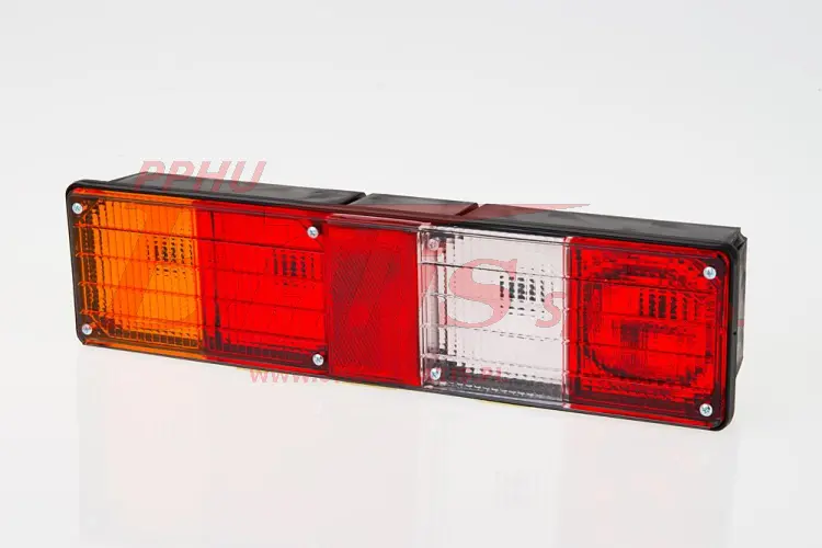 LAMPA-WSTAW - FT.jpg