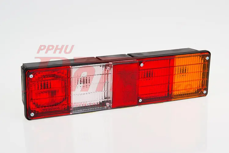 LAMPA-WSTAW - FT.jpg